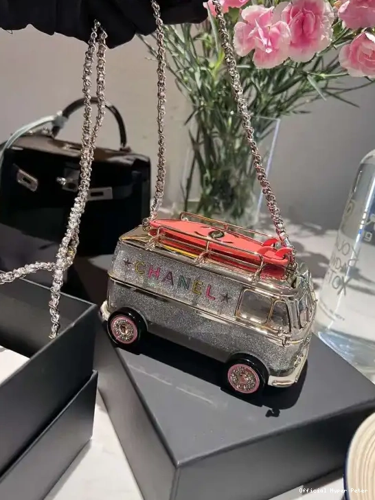 HyperPeter VAN MINI CHANEL MINAUDIERE 0529